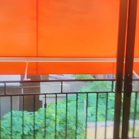 Modern In - 50 Sqm - Comfortable Balcony Apartment