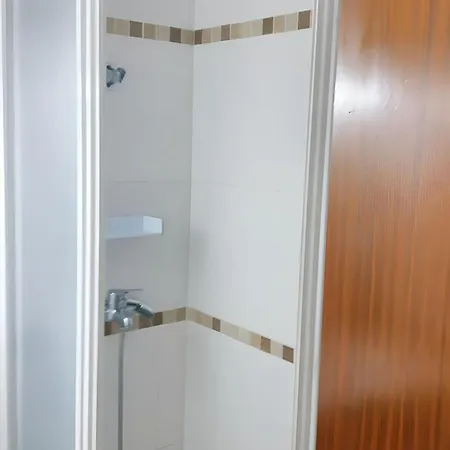 Apartment Modern In - 50 Sqm - Comfortable Balcony